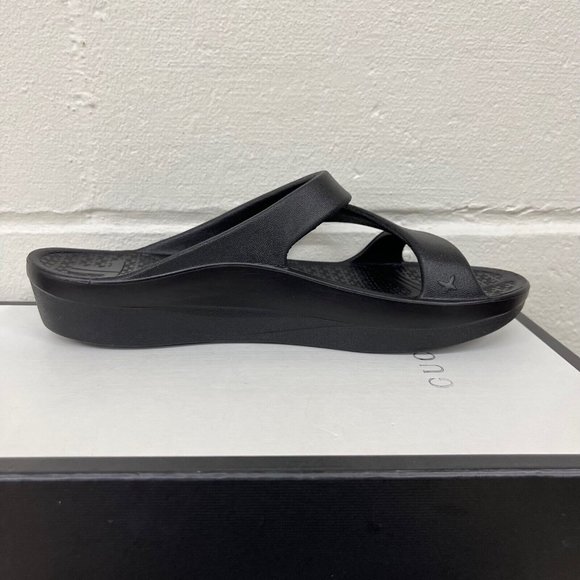 Telic Z-Strap Midnight Black Women's Sandals Flip flops Size M10/W11 - Picture 3 of 10